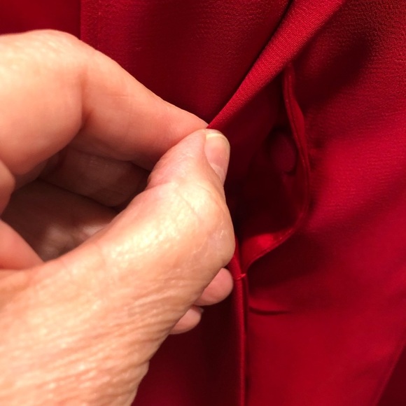 Coldwater Creek Elegant Red Button Up Satin Blouse L/S Hidden Buttons - Picture 3 of 6